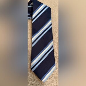 ETRO Milano Vintage Italian 100% Silk Blue Diagonal Multi-Striped Men’s Necktie